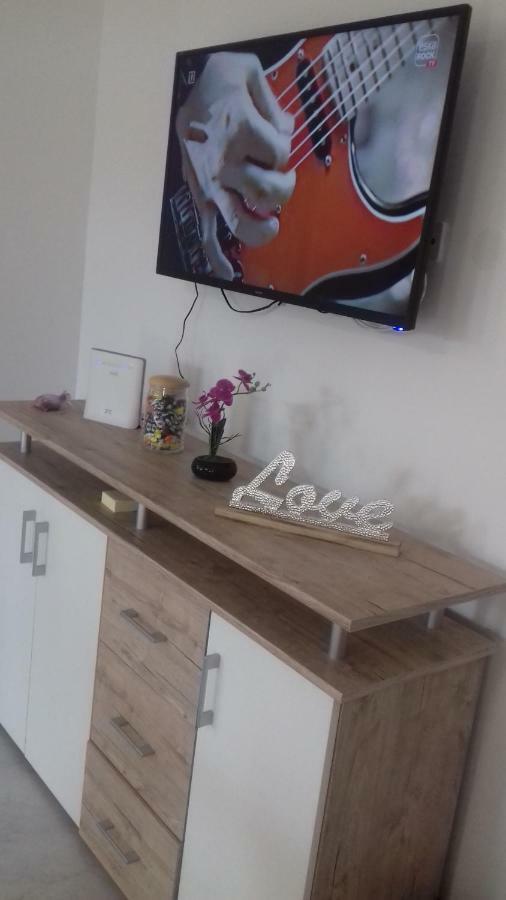 Holiday Home Nora**** Loznati Cres Екстер'єр фото