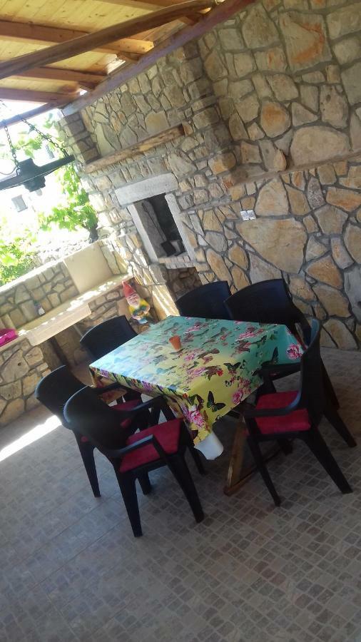 Holiday Home Nora**** Loznati Cres Екстер'єр фото