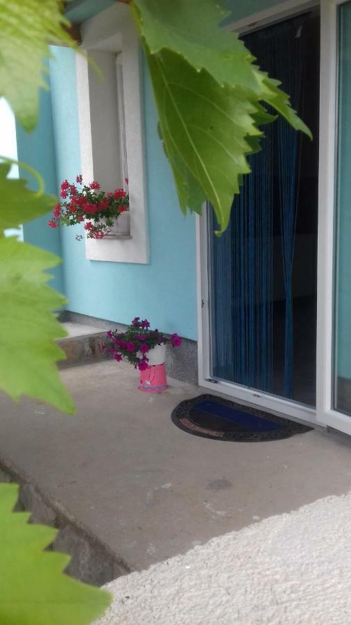 Holiday Home Nora**** Loznati Cres Екстер'єр фото